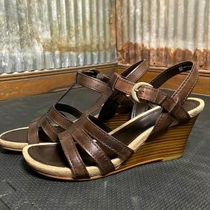 NIB! White Mountain wedge sandals